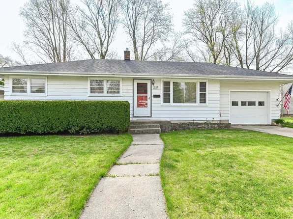 W168N8492 Jacobson DRIVE, Menomonee Falls, WI 53051