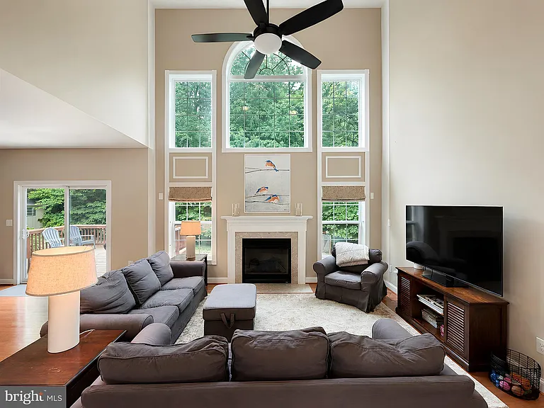 23017 Holloway Ct — Photo 27