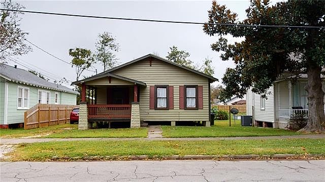 1st image of 638 Cleveland St