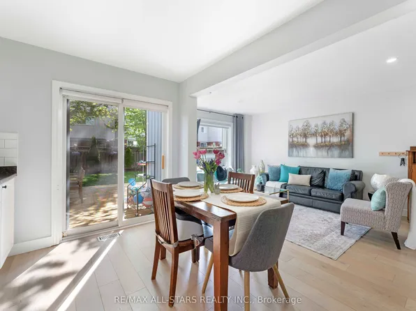 58 Margaret Graham Cres, East Gwillimbury, ON L0G 1M0