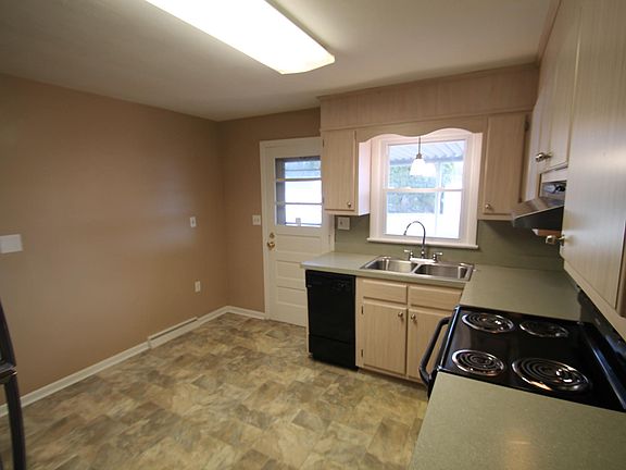 4th image of 722 Elkwood Dr