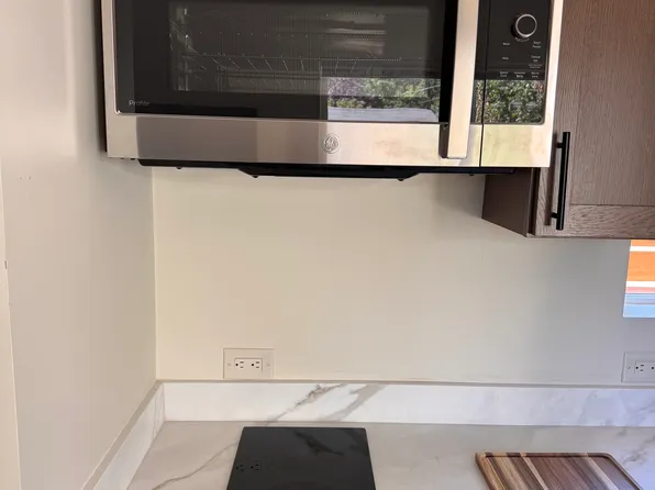(undisclosed Address), West Sacramento, CA 95691
