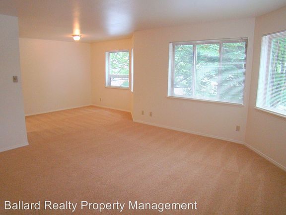 4th image of 8315 5th Ave NE APT 202
