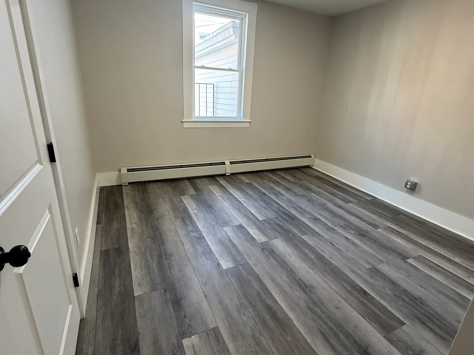 3 bed, $1,850 — Photo 4