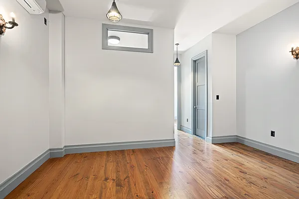 Rented by REAL New York | media 3