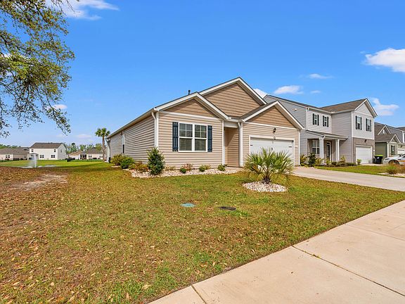 2nd image of 939 Irving Dr.