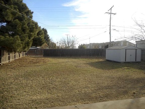 2nd image of 1120 Pueblo St