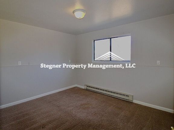 4th image of 924 Glenmoor Dr