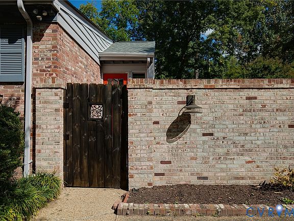 5th image of 3041 Darnley Dr