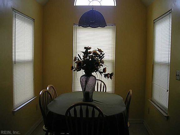 4th image of 6009 Glen View Dr