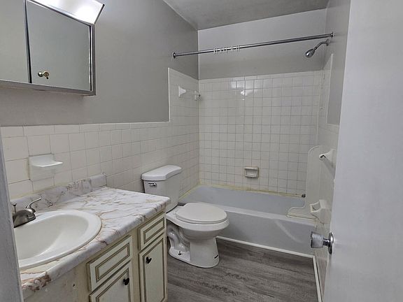 2nd image of 729 Townside Rd SW APT 36