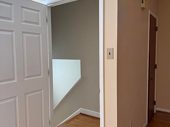 4th image of 305 Forrest Ave APT B