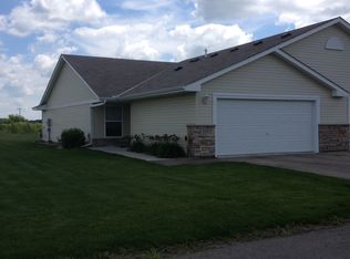 737 El Dorado Ln SE, Owatonna, MN 55060