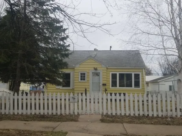 3610 3rd Ave W, Hibbing, MN 55746