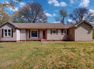 1818 Okeena Dr, Dyersburg, TN 38024