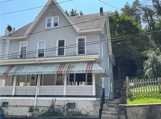 227 Center St, Lehighton, PA 18235
