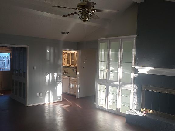 5th image of 4514 65th St Unit A