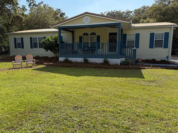 98 Marsh Dr, Freeport, FL 32439