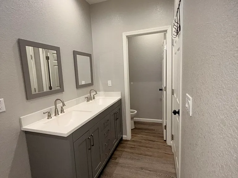 2114 Beachwood Dr — Photo 14