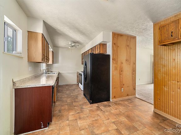5th image of 29 Springside Dr #26