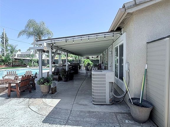 5th image of 924 Aria Rd