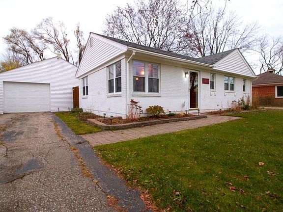 2nd image of 2417 Wildwood Circle Dr