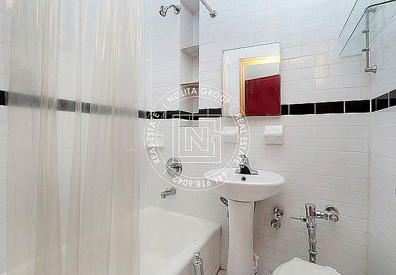 5th image of 4 Orchard St #4D