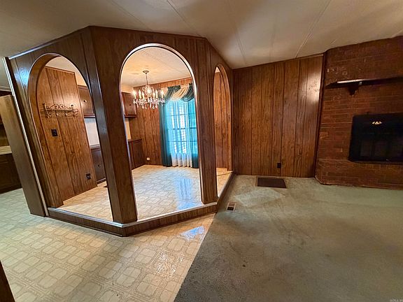 5th image of 4 Paradise Cir