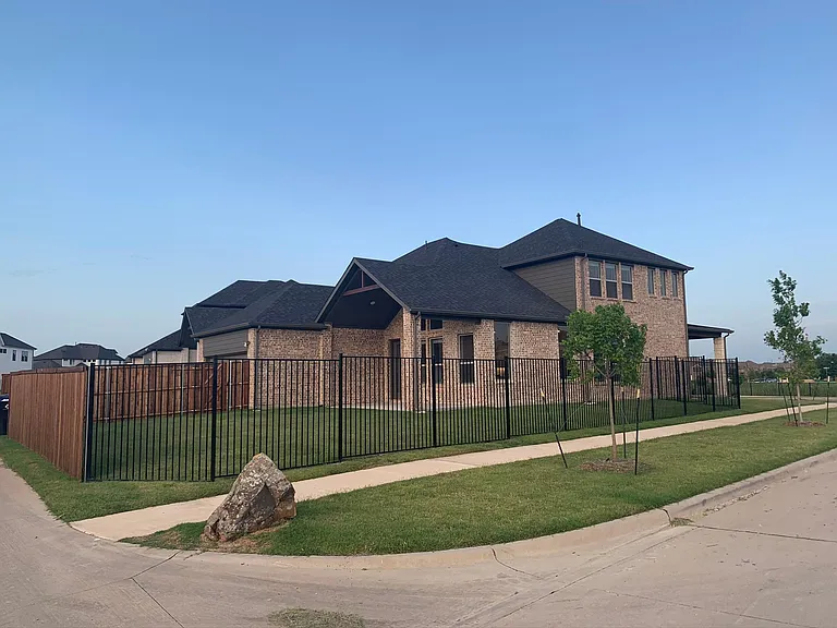 Back angle of Home