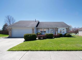 1404 Knoll Crest Dr, Kendallville, IN