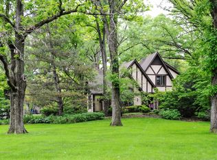 2860 Duffy Ln, Riverwoods, IL 60015