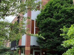 120 N Leavitt St UNIT 301, Chicago, IL 60612