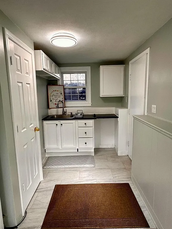 1 bed, 1.0 bath, 800 sqft, $2,200 — Photo 2