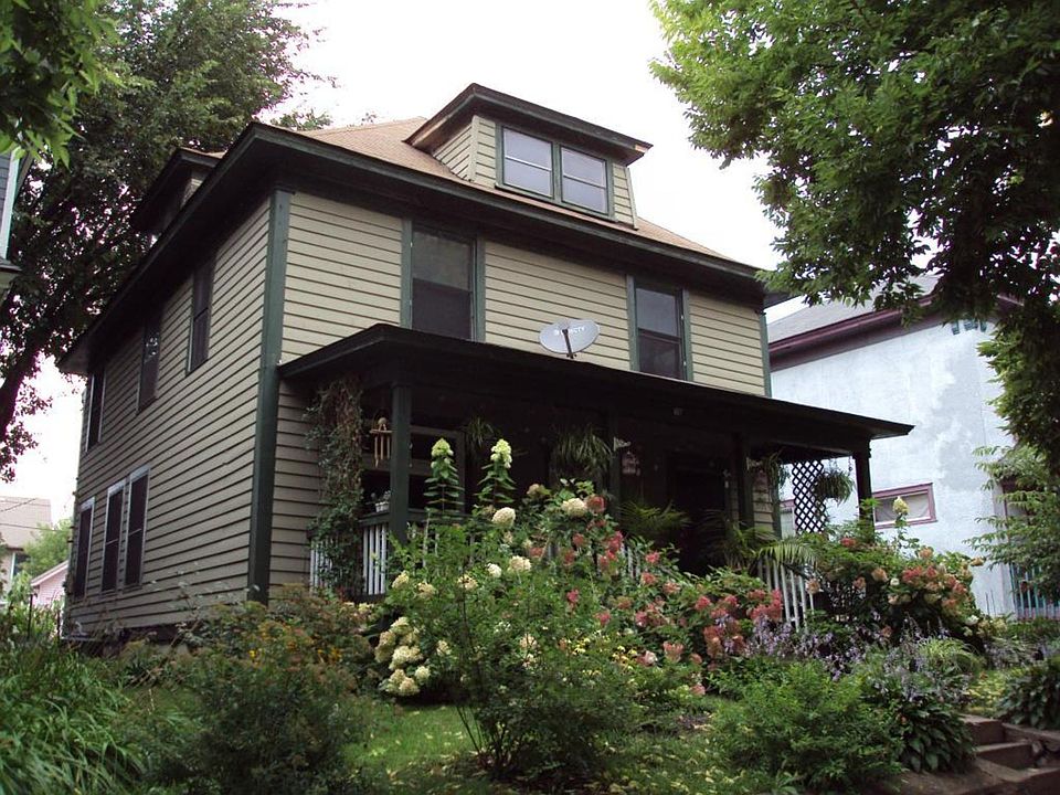 1st image of 667 Conway St