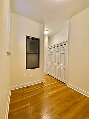Rented by Waverly Realty Associates | media 6
