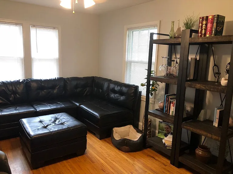 125 S Hazel Ave — Photo 2