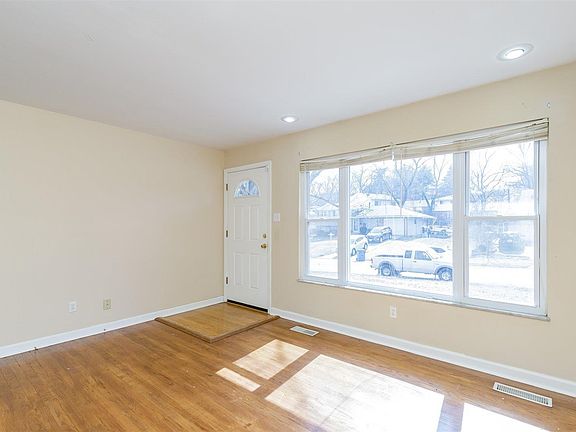 2nd image of 8559 Loyd Dr