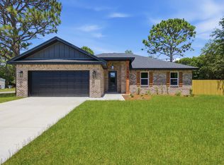 2374 Salamanca St, Navarre, FL 32566