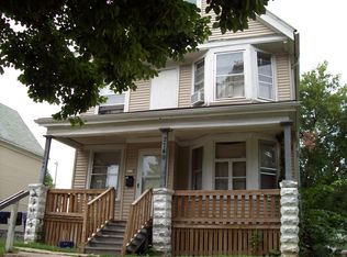 2749 N 22nd St #A, Milwaukee, WI 53206