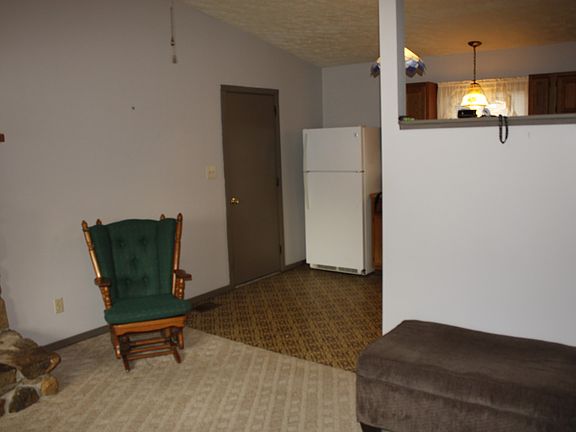 5th image of 7101 S McCormick Ln
