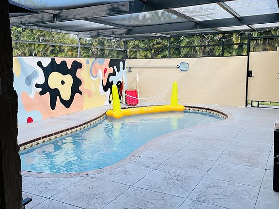 5th image of 4782 Sunny Palms Circle #D