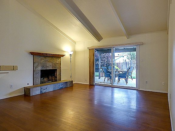 4th image of 5708 Saint Claire Way