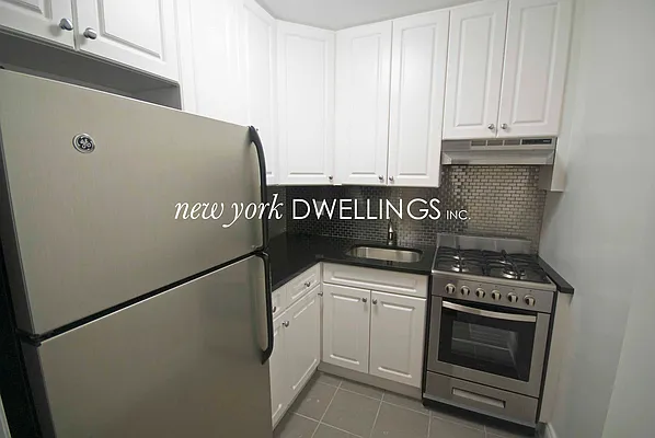 Rented by New York Dwellings LLC | media 15