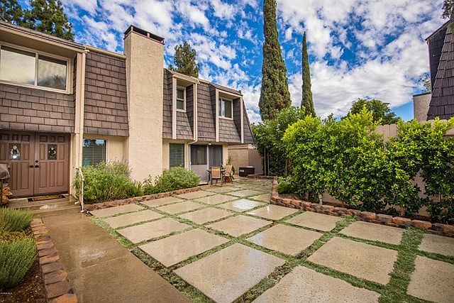 Welcome to 2978 Dogwood Circle!