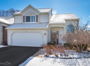 43 E Rosewood Ln, Round Lake Beach, IL