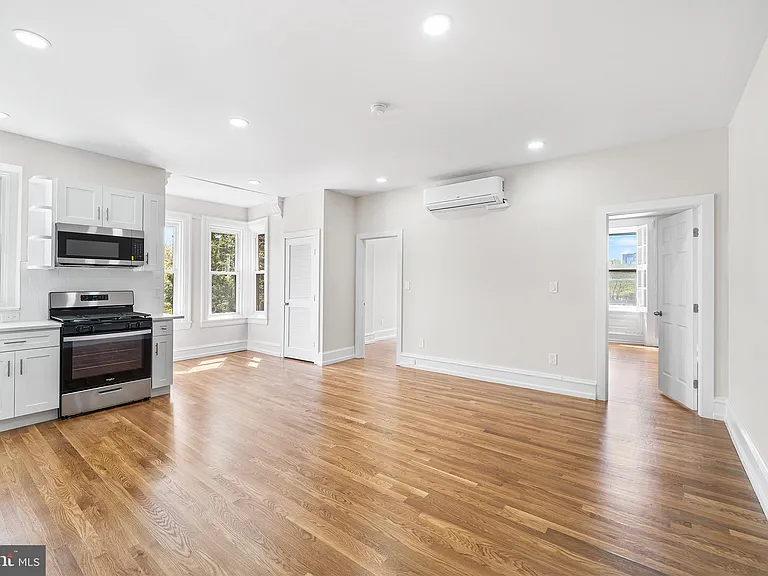 2309 Green St #3F — Photo 1