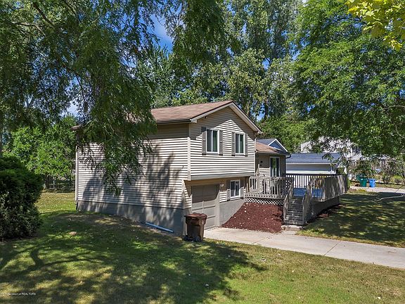 4th image of 6024 Grenville Ln