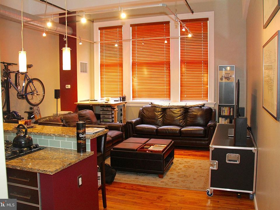 1st image of 1228 Arch St #7C