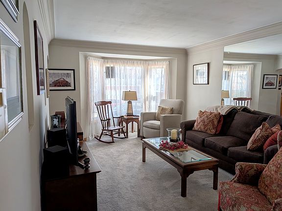 4th image of 3244 N Nordica Ave