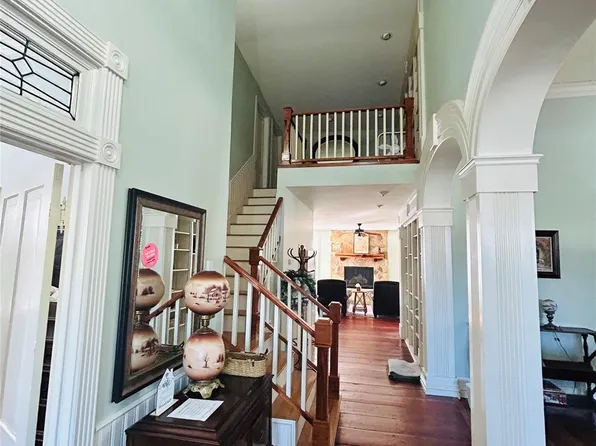 804 Milam St, Columbus, TX 78934